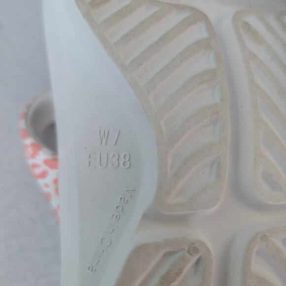 HUHV Women's Recovery Comfort Z Strap Slide - Rose Leopard Size 7 - Picture 7 of 7